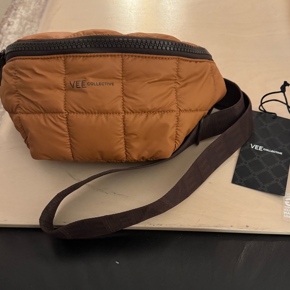 VEE COLLECTIVE Porter Sling by Vee Collective in Cognac - Picture 3 of 13